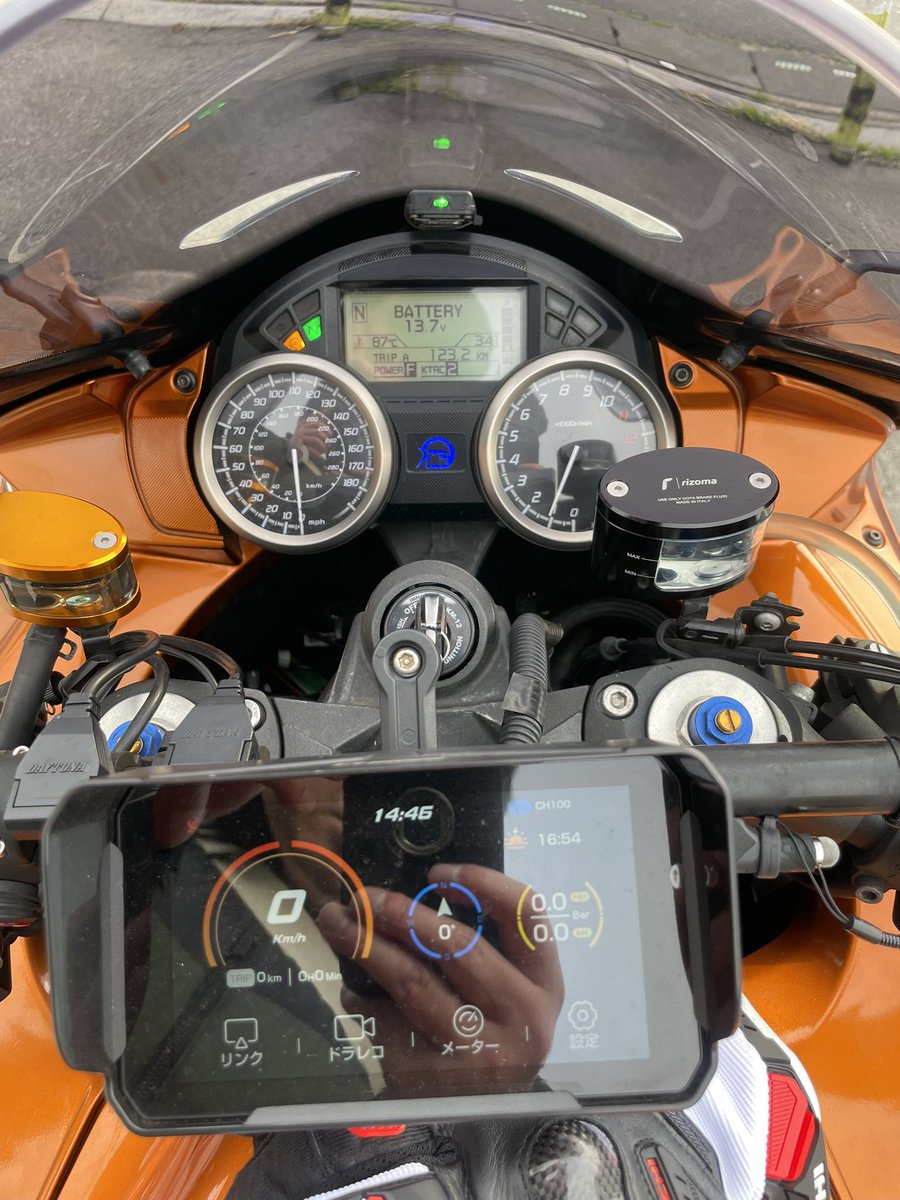 ケヨシ tweet media