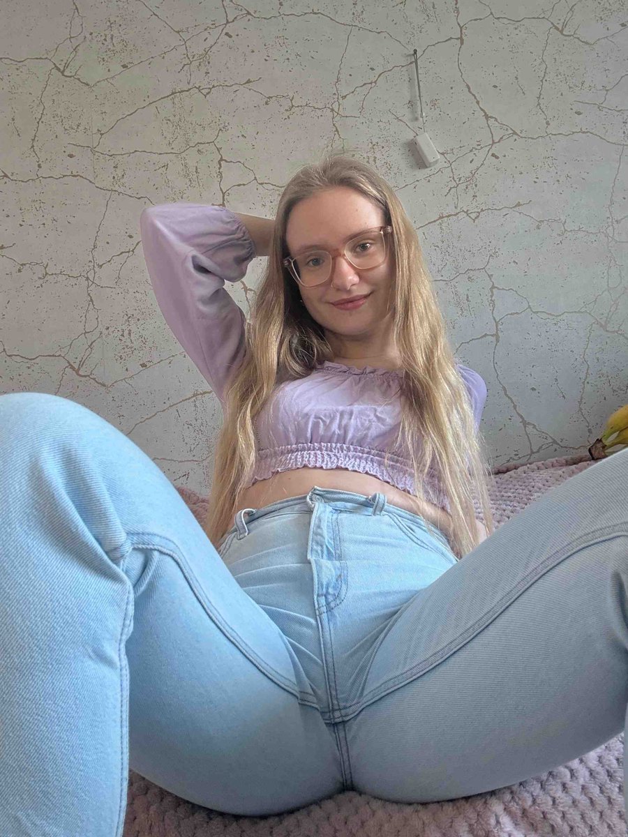 Cam4 France (18+) tweet media