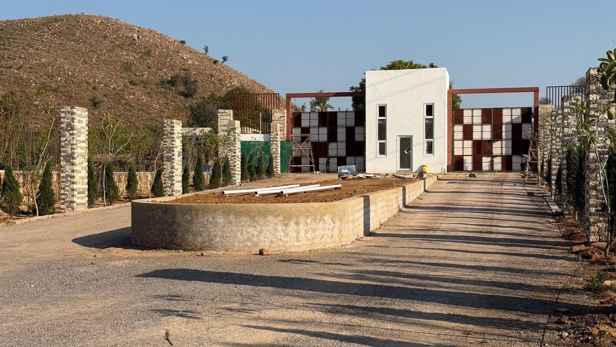 Gaurav Gupta | Realtor tweet media