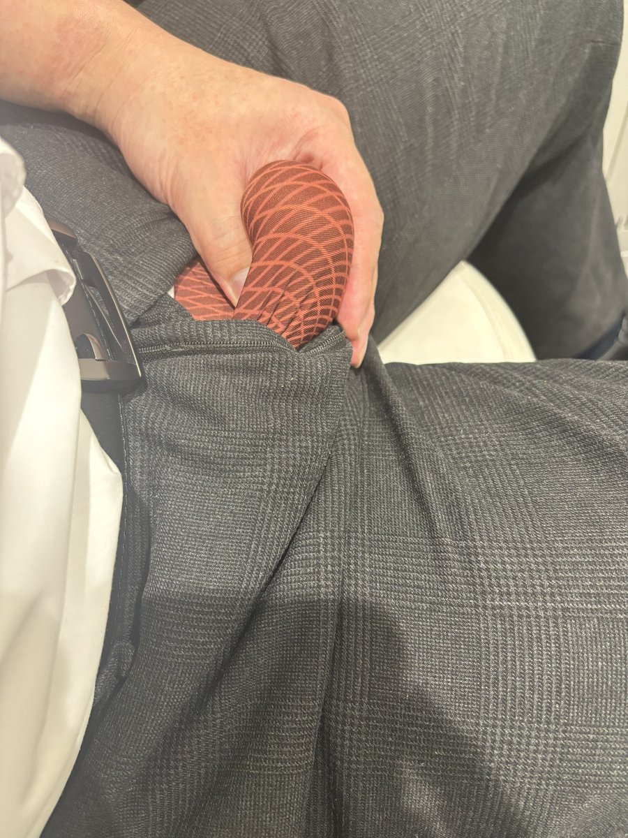 とーり tweet media