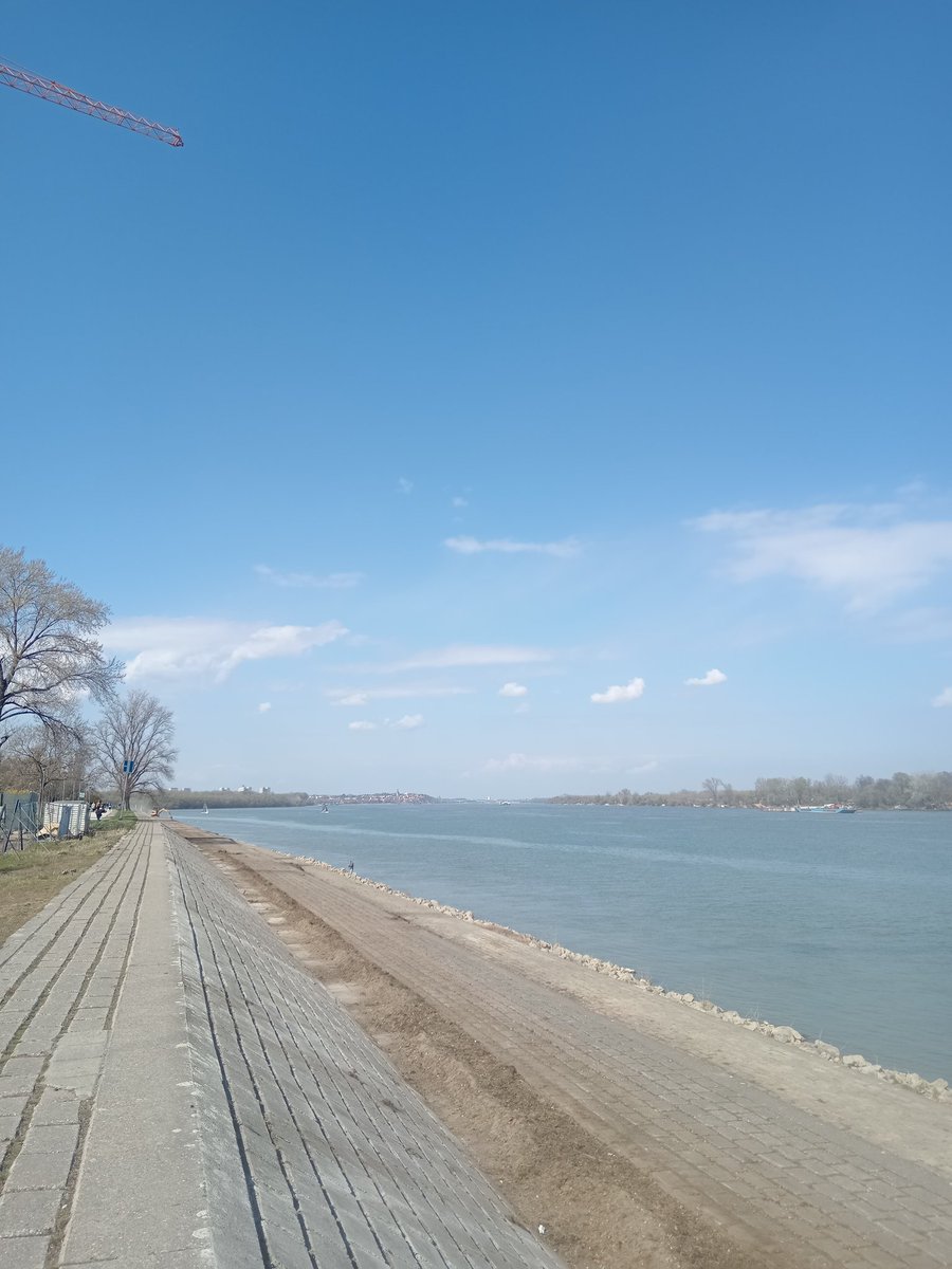 izvodi09's tweet photo. Za tačno 2 godine stičem uslov za penziju🍀
Dobro jutro https://t.co/EDEus9MvPH
