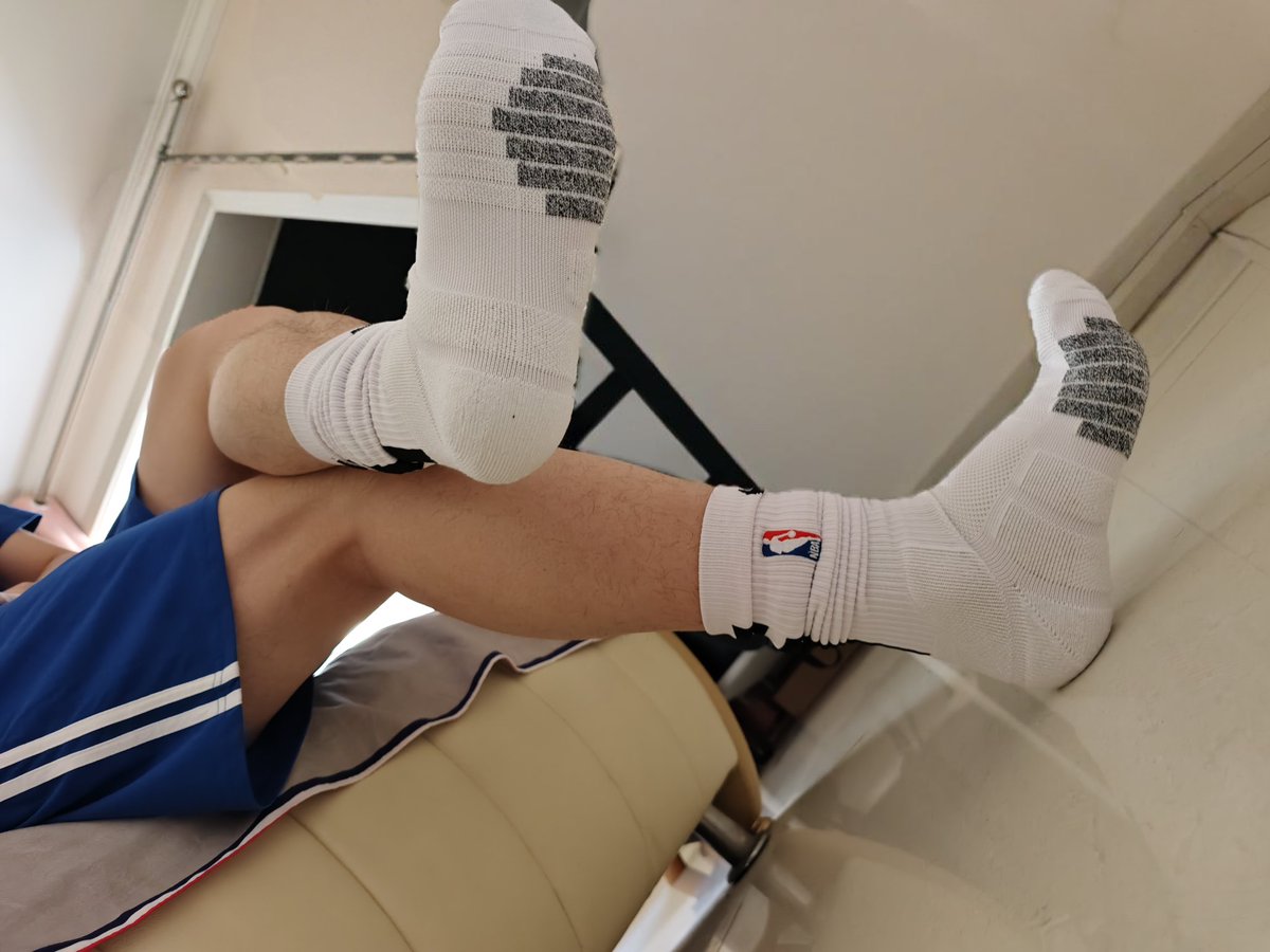 新到的袜子，来吃