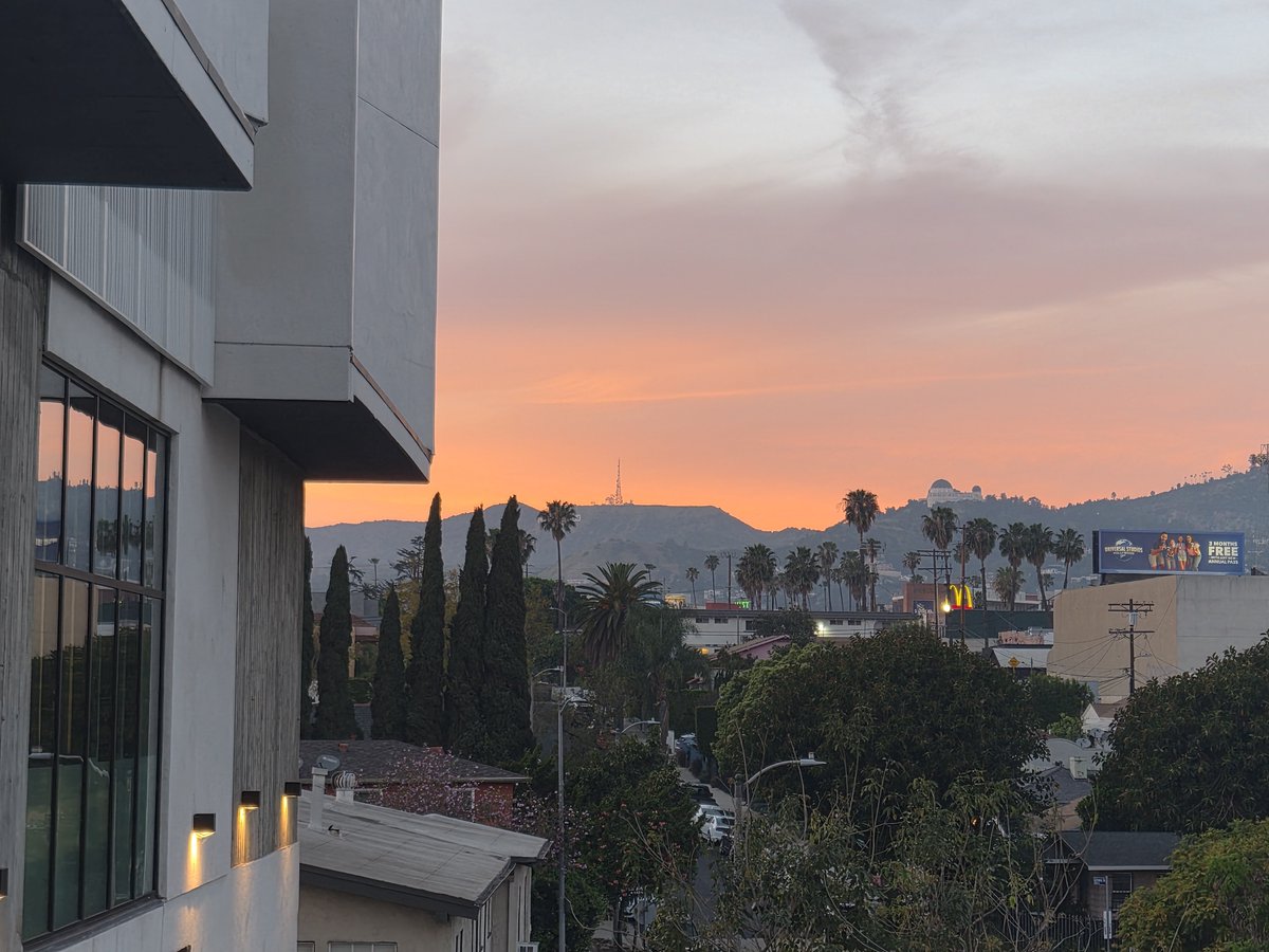 Hearts2Hearts Base tweet media