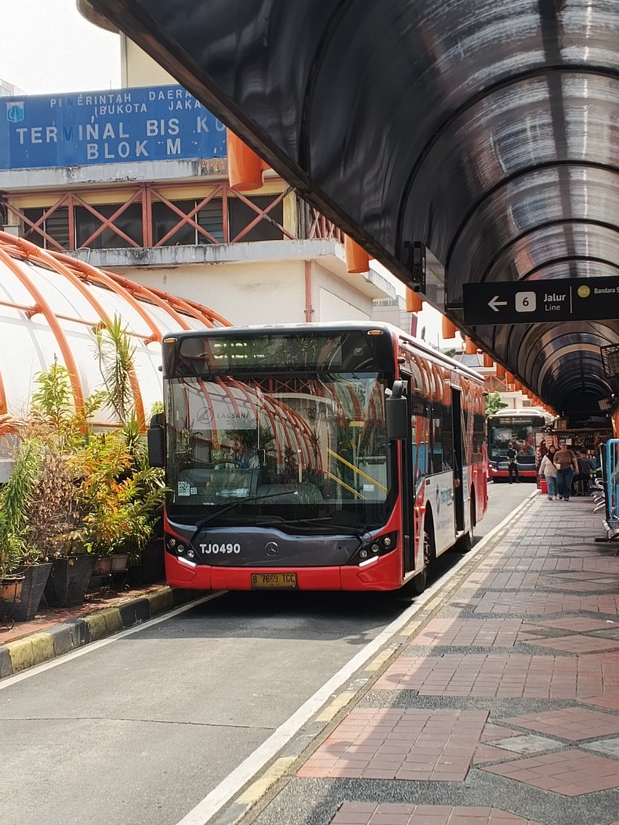 Busway Fans Club tweet media