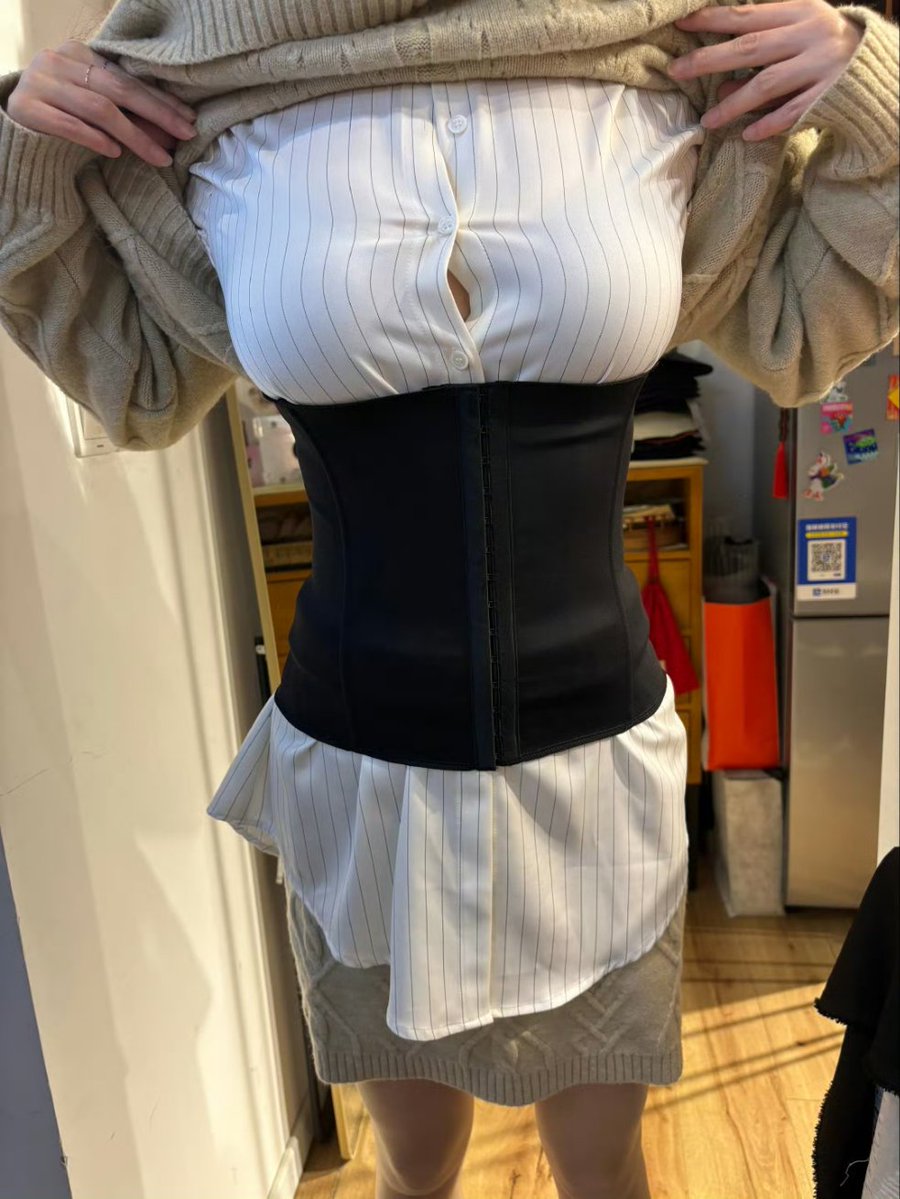 我和太太陈脂虎 tweet media