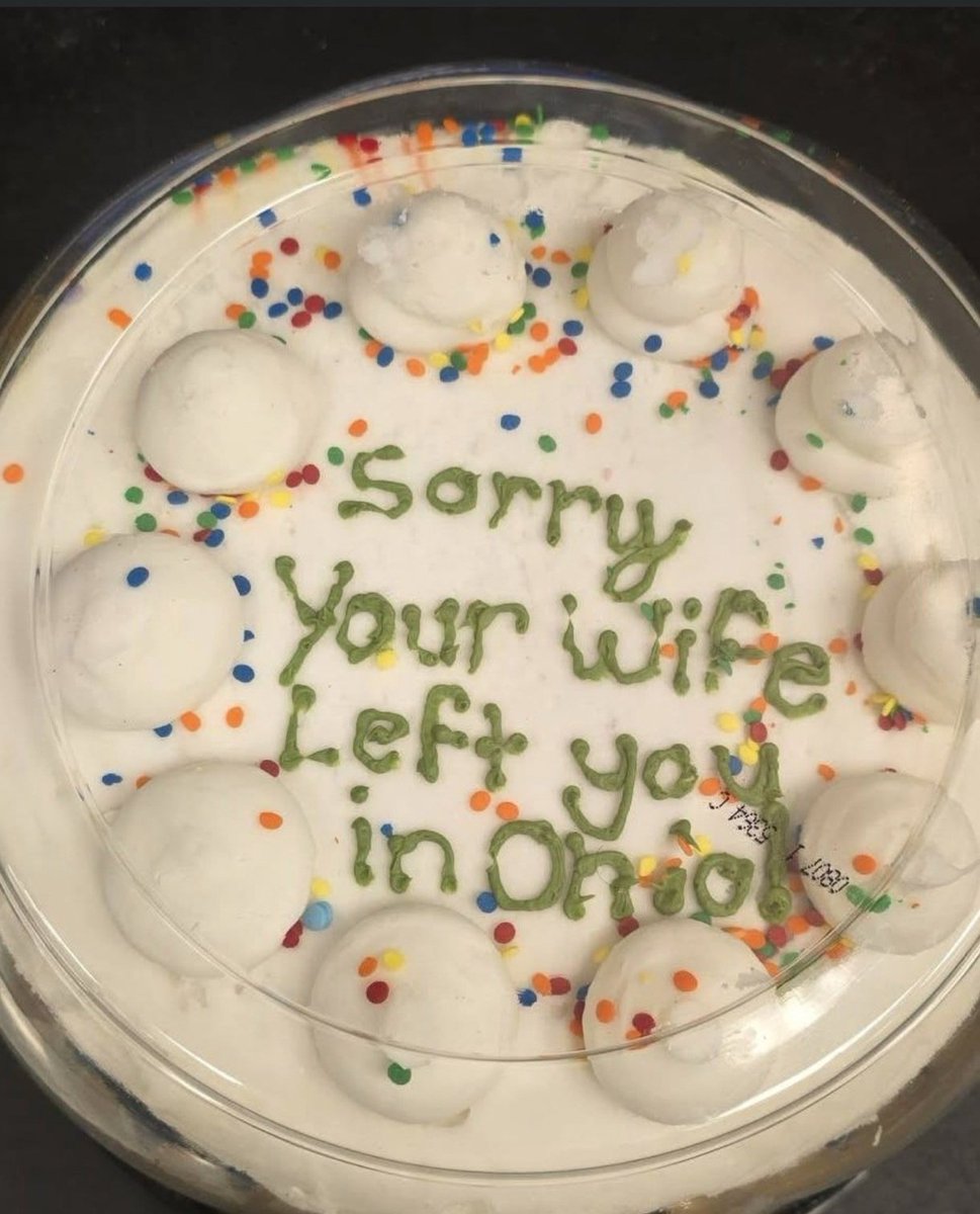 🏴based opossum🏴🚬 tweet media