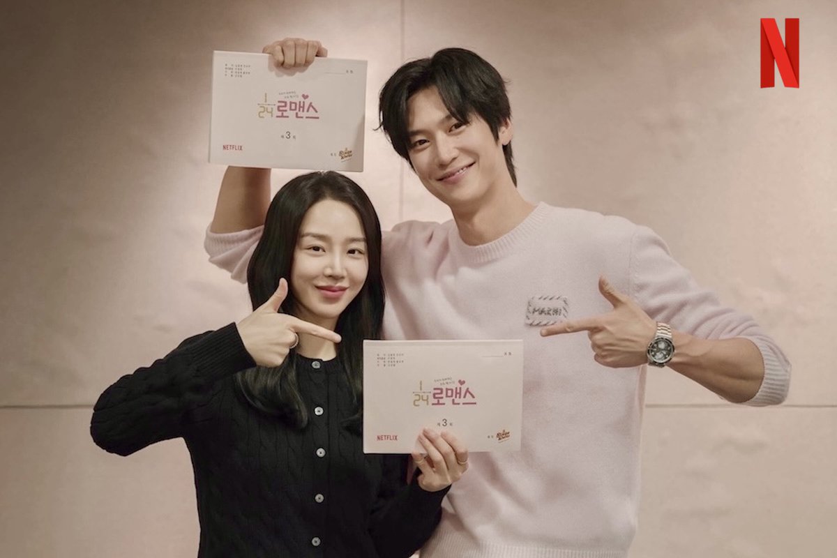 24分の1ロマンス
[放送]Netflix
[構成]12話×70分
[演出]キム･サンヒョプ監督(｢女神降臨｣)
[脚本]ハン･ソルヒ､ホン･ボヒ作家(｢社内お見合い｣)

バラエティ番組PD×隙なしテニス選手が1日のうち1時間、前触れなく訪れる"魂チェンジ"に翻弄されるロマンチックコメディ