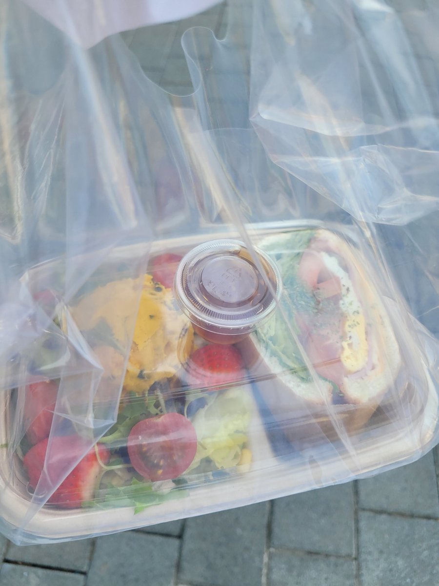 먹뎌롸 tweet media