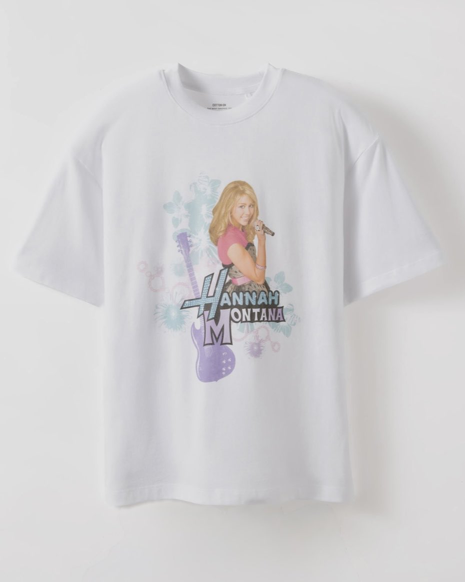 sarah 🤍 tweet media