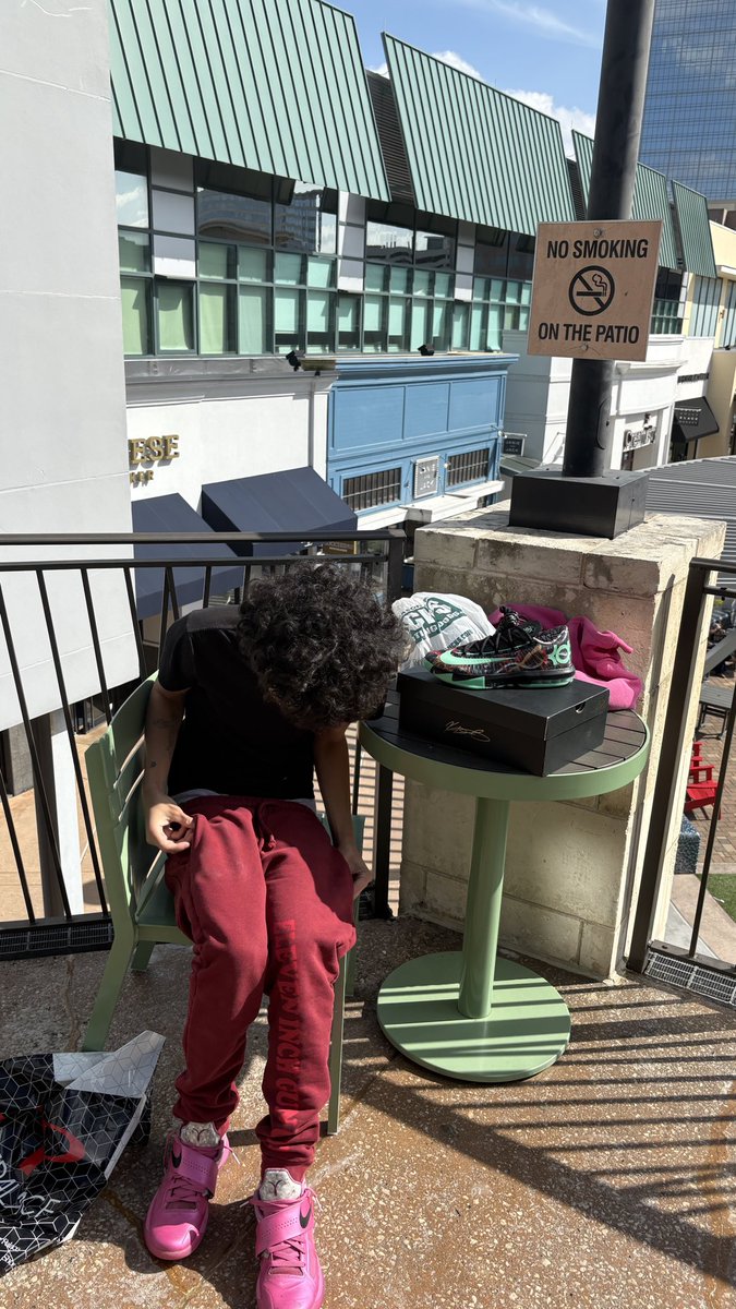 three eyes tweet media