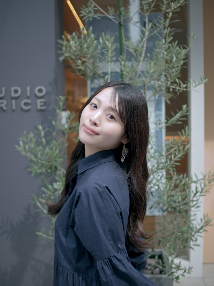 ＜本日の速報①＞
超高速ポージングができる美人モデルさん。
撮る側を引き上げてくれるほどスキルが高い。

RARE撮影会【ドレス企画改→屋外】        
モデル：今井七緒さん (<a href="/imainao_429/">今井 七緒 / いまい なお🐯💛</a>)       
#RARE撮影会   (<a href="/RARE___photo/">RARE撮影会</a>)