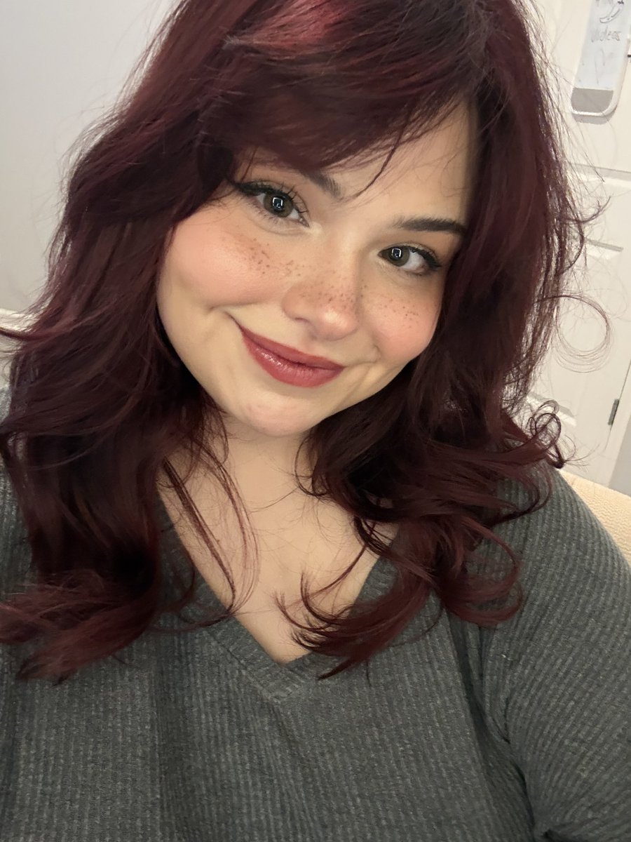 Ember Iska tweet media