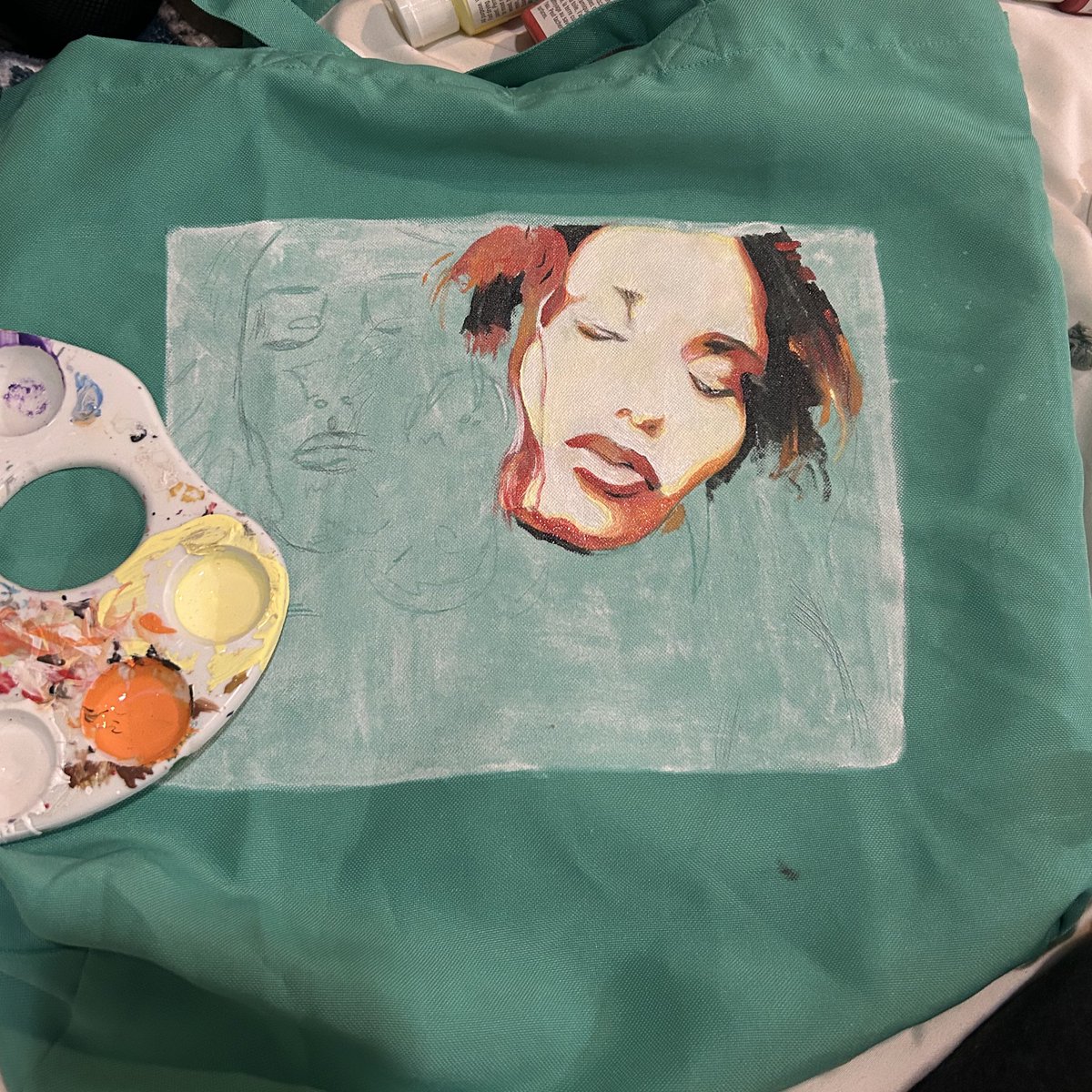 CrystalRubie_'s tweet photo. Oh- what’s that? A FINISHED @idinamenzel tote bag?!? Whatttt??? #artist #idinamenzel #theatrekid #musicaltheatre #commissionwork #fyp #stillicantbestill #fanzel https://t.co/uy9HlNSLg0