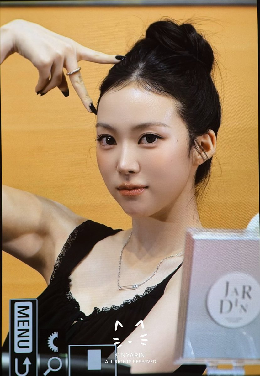 𝗡𝗬𝗔𝗥𝗜𝗡 tweet media