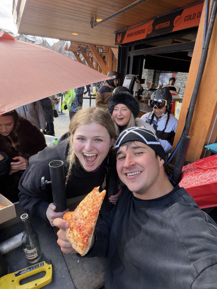 Juliesachq's tweet photo. @johnsummit it was so nice meeting you after your pop up today! I really appreciated that you came back to take a pic with me after you just sat down! This is the best ski weekend ever! Here’s some of my experts only hoodie pics on experts only runs 😉 @expertsonly https://t.co/L62hurmy0T