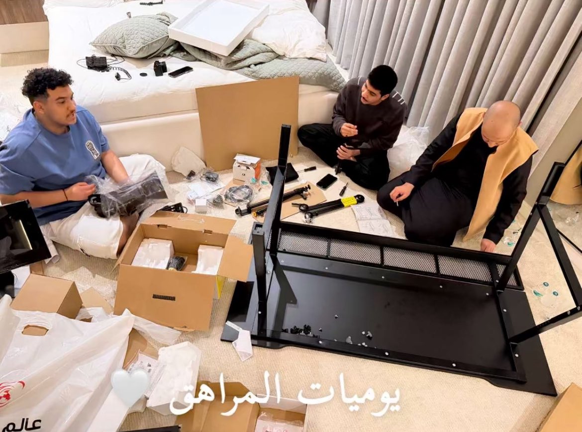 #اورنس_عبدالعزيز 
قاااااادم إلى عالم السيت اب 🫡
ترتيبااااااااات قيد التجهيز لبثوث الكيك 🤯