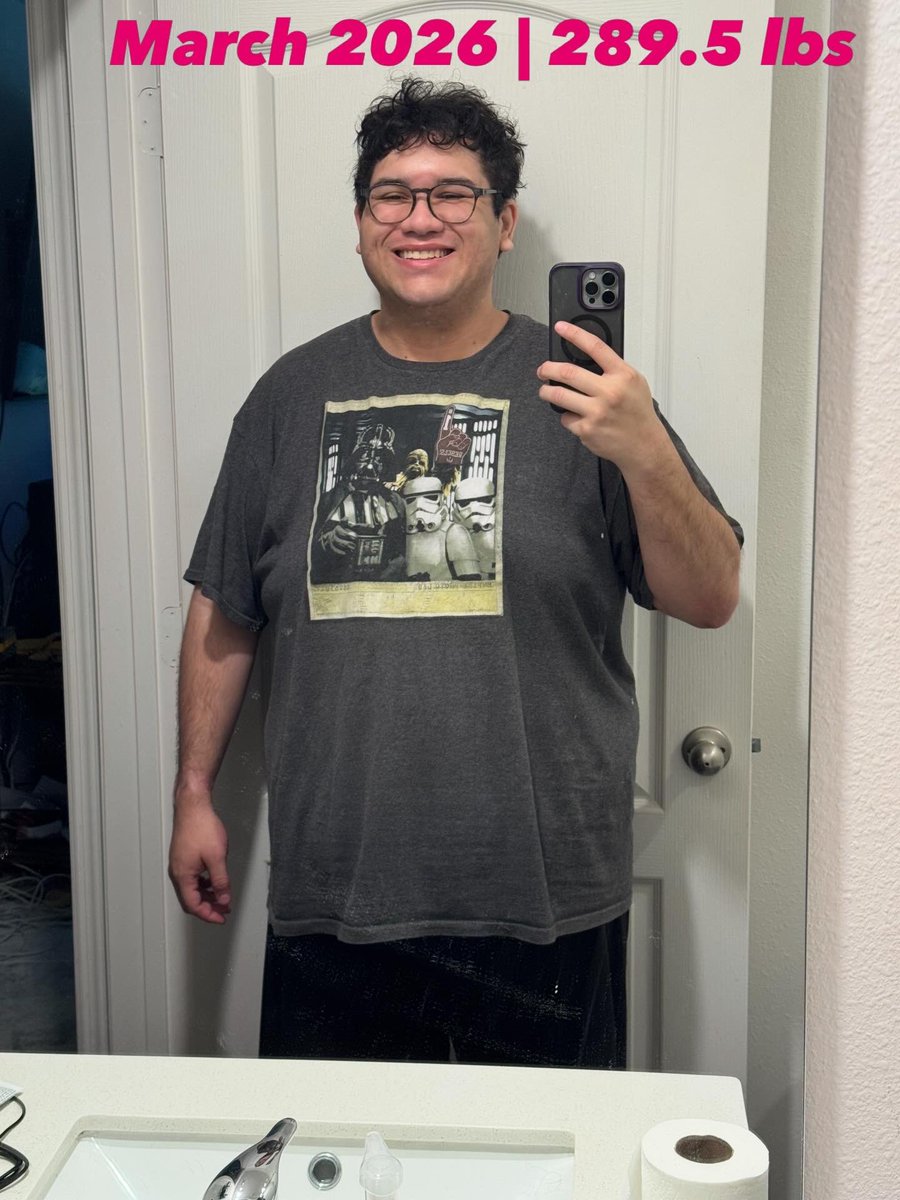 themrtaco's tweet photo. Thought I'd share, I'll admit I still don't feel confident or see if I ever will but seeing the difference side by side helps. Nope to one day fel comfortable in my own skin. https://t.co/6qGz1mI6D3