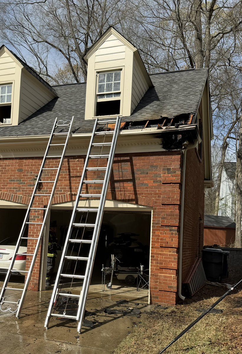 Huntersville Fire tweet media