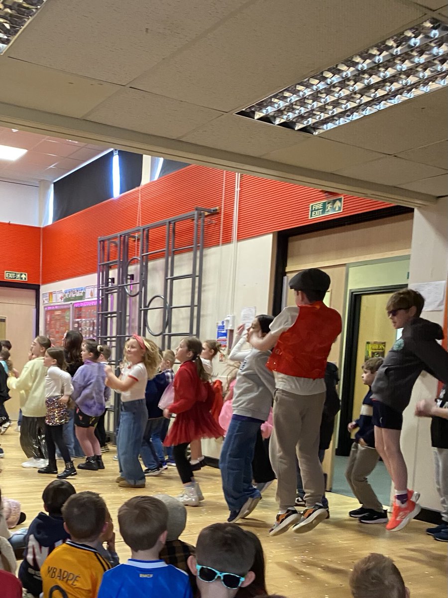 MoorfieldPrim tweet media