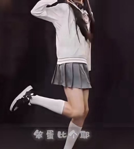 OvisMons's tweet photo. 肥腴肉感女你很无敌，你很牛逼克拉斯，我全都交代给你了一滴也不剩了好吧，记得虎扑评分4.9，差0.1是我给你的嫖资 https://t.co/IZFK5TSNol