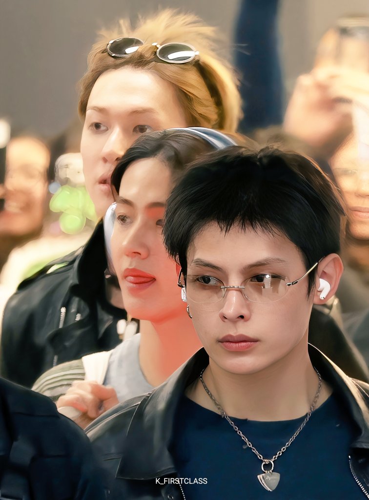 KoreanFirstClass tweet media