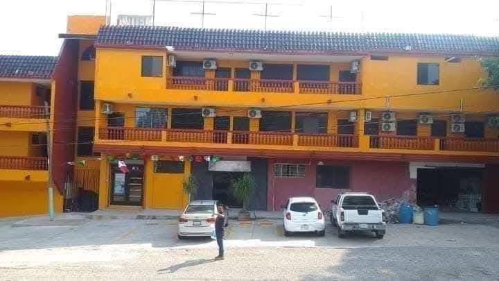 💥📣Atención 💥📣

🏖️Ya pueden ir haciendo sus reservaciones para Semana Santa en HOTEL Puente  . Atención especial de grupos de #turistas.
❄️ Habitaciones climatizadas y remodeladas en el HOTEL Puente  ❄️
La ubicación perfecta para ir al centro de #Tampico, #Madero