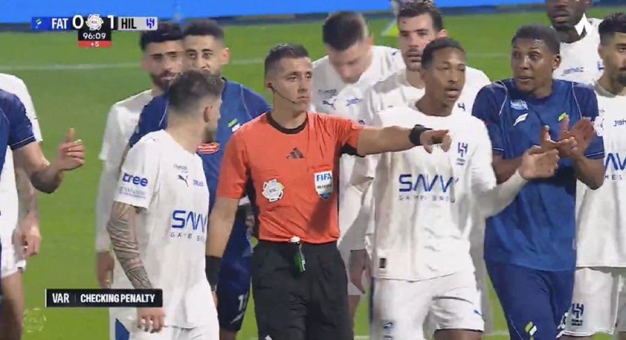 منصور tweet media