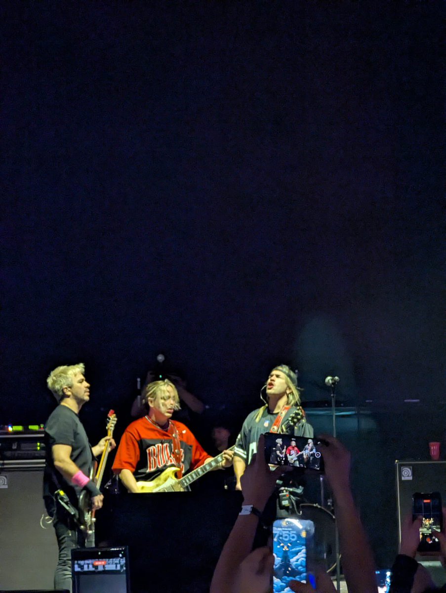 viva la hermandad y airbag, CARAJOOO
