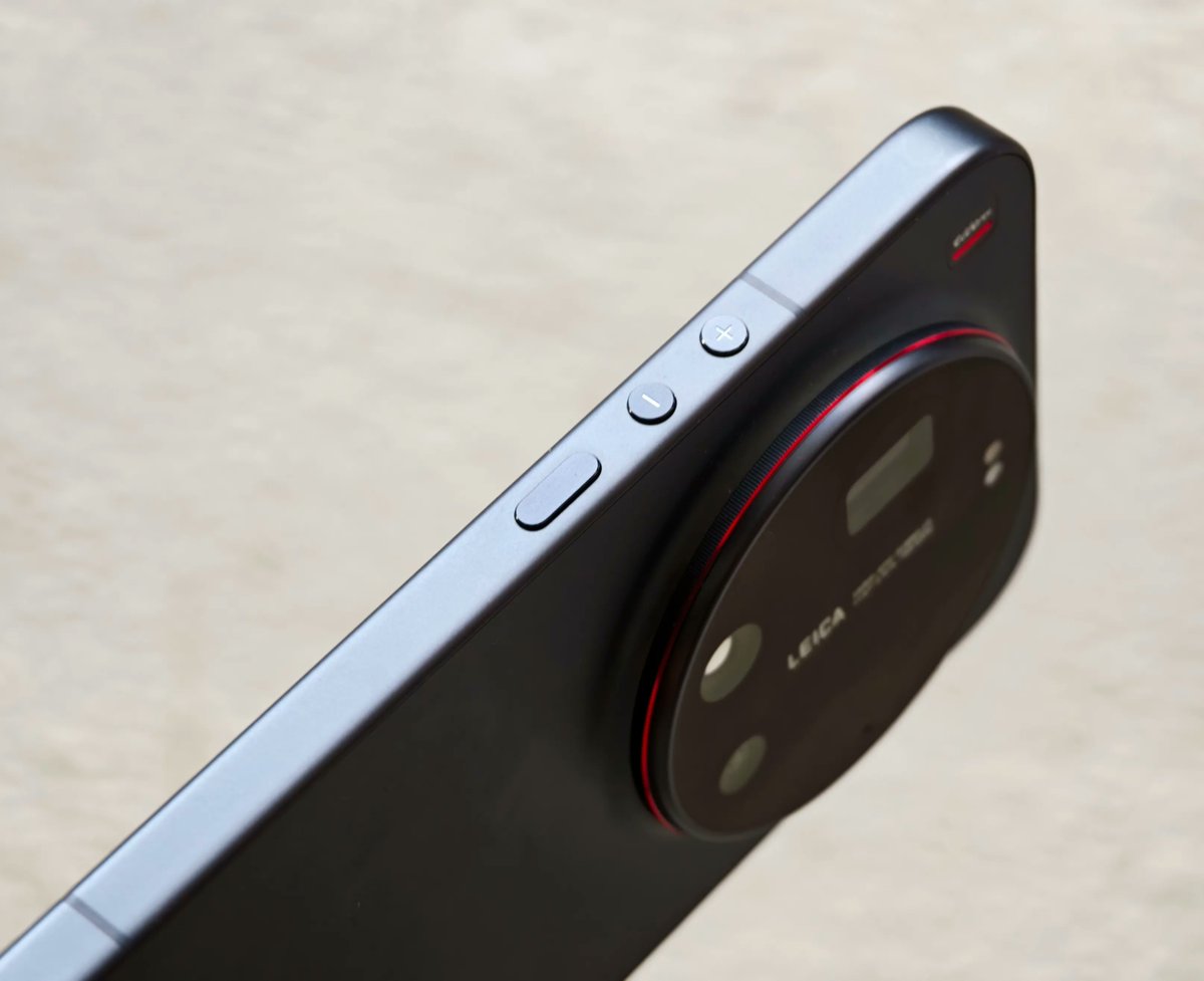 Always a fan of <a href="/DigitallyBones1/">Sahil Mohan Gupta</a> writing style. Was great to read his take on what makes the #Xiaomi17Ultra "Android's finest camera phone in 2026"

Read his thoughts on <a href="/BWBusinessworld/">BW Businessworld</a>  : 

businessworld.in/article/xiaomi…