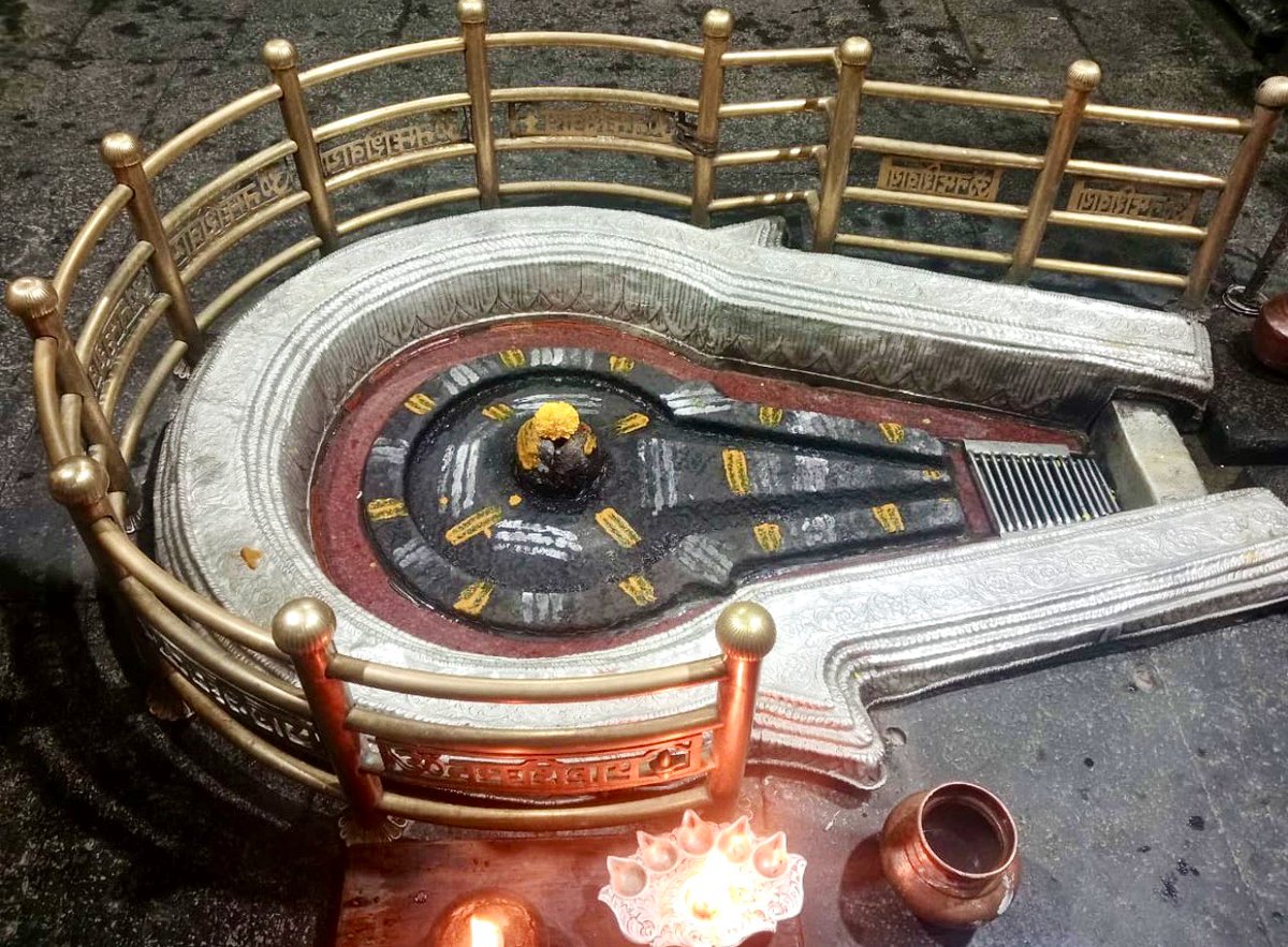12Jyotirling's tweet photo. श्री भीमाशंकर ज्योतिर्लिंग मंगला आरती श्रृंगार | 15.03.2026

Shri Bhimashankar Jyotirlinga Mangala Aarti Shringar | 15.03.2026 https://t.co/ed4mOEd0aE