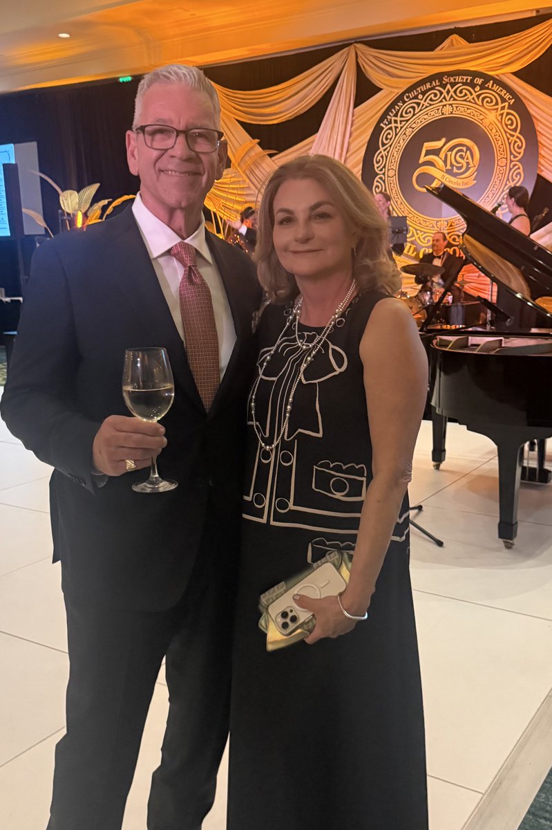 Paul Castronovo tweet media