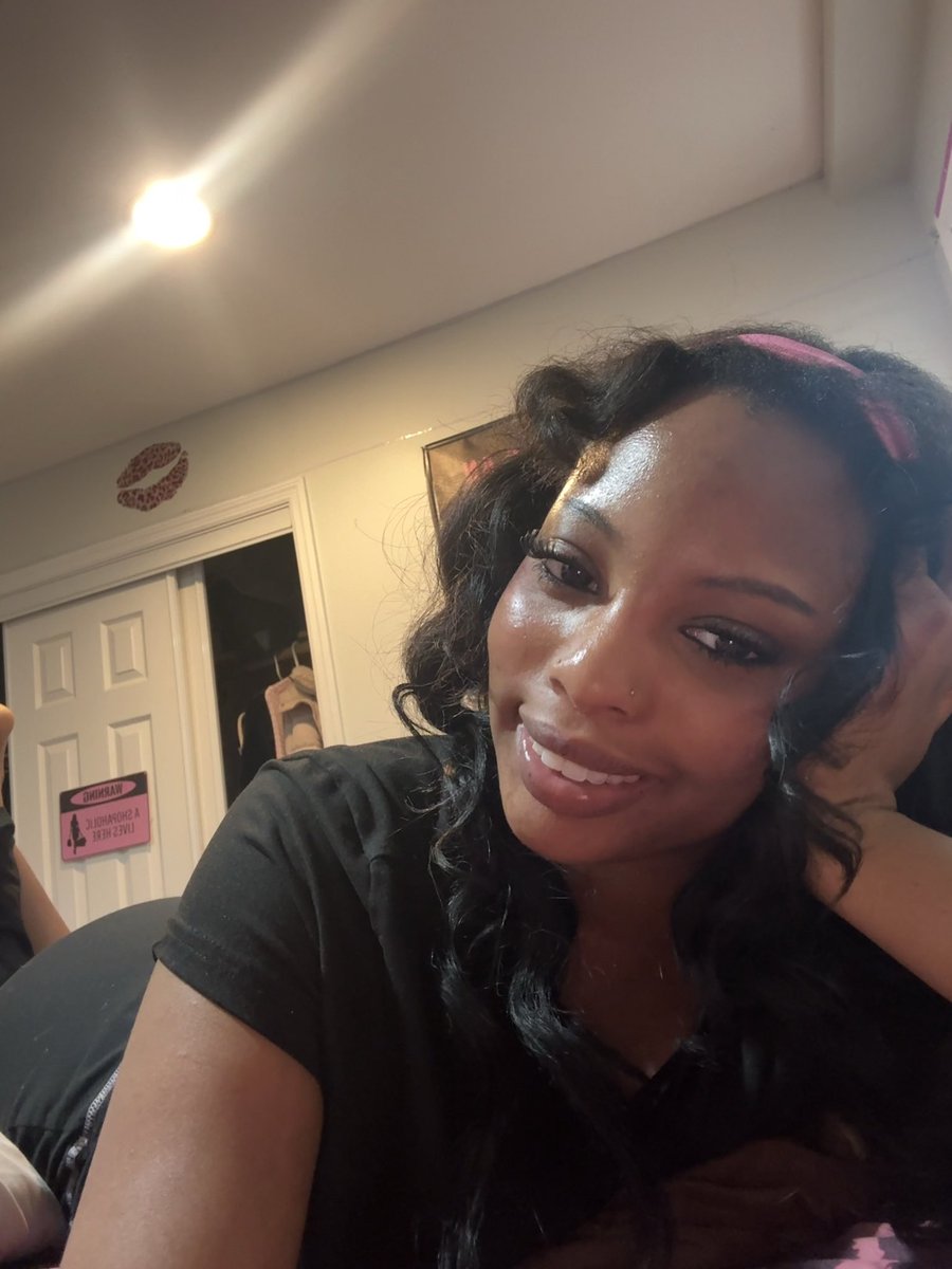 Queen Lia ♡ tweet media