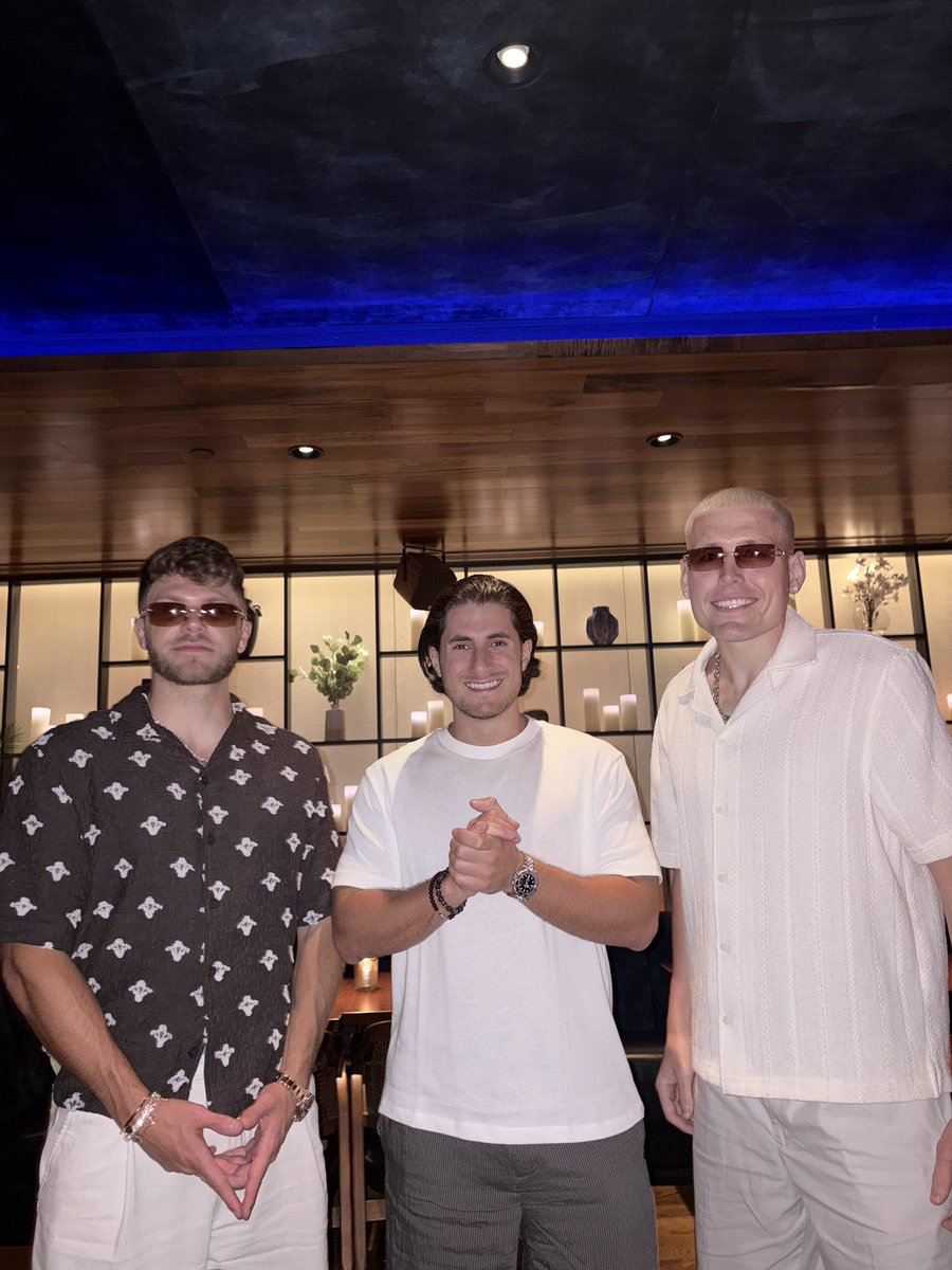 Jamesraymondhattem tweet media