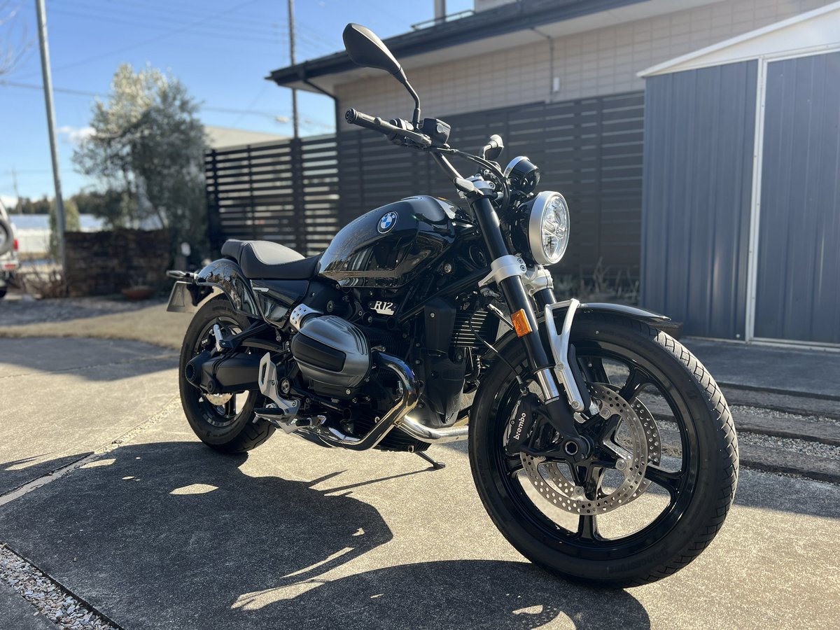 tochigibb's tweet photo. #r1300gs の一年点検でしが！
フロントサスからオイル漏れで入院です。😭
代車の #R12 同じボクサーエンジンだけど
あおるとすごい振られる
サスもガチガチ
GSと全く違うなぁ https://t.co/QjBeipxXZM