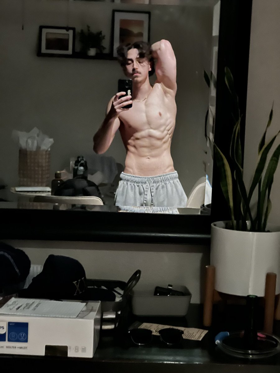 Michael 🥸 tweet media