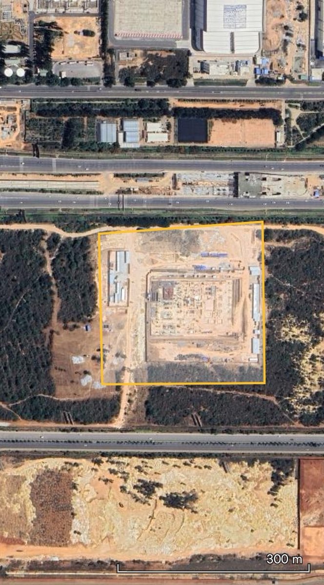 DevanahalliBLR's tweet photo. 🚨 Airport City Update | 22 Mn | 463A Campus
🔸Work is progressing at the 22 Mn sq ft Airport City. Around 2 Mn sq ft of office space is currently under construction Block 1 of 4 blocks and may see a pre-release by Q3.
📍 Right opposite the Airport City Metro Station. https://t.co/PCbtkYc2RQ