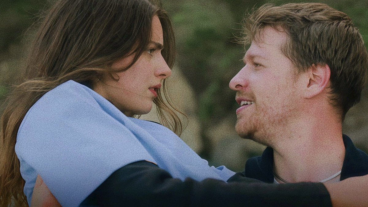 me and who (@dailycouplepost) on Twitter photo 