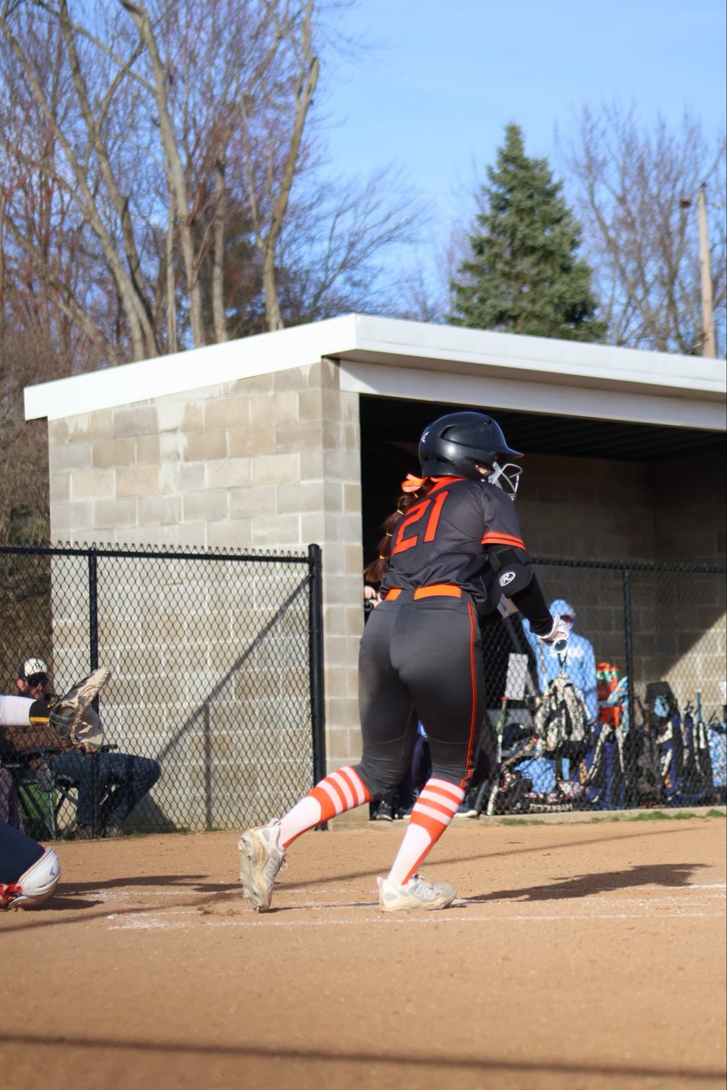 KBarrett2029's tweet photo. First scrimmage of the season! Starting pitcher 0.0 era 3 for 3 at the plate. Excited for this season.  
@LineDsoftball 
@Get2CollegAth 
@Softball_Home 
@SoftballDown 
@SoftbalAmerica 
@ExtraInningSB 
@CoastRecruitsSB 
@PrepSoftball 
@D1Softball 
@d1vision_sb https://t.co/iPwg4sGpi9