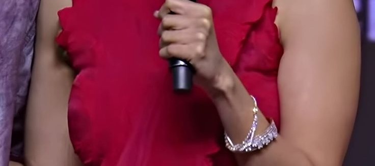 Her smile speaks louder than the microphone.” 🎤✨ 

Guess the actress within 5 sec