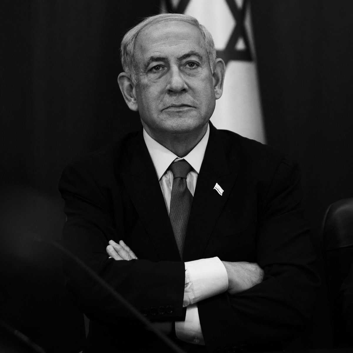 It is with deep sadness that we receive the news. Israel loses a valuable leader, and we stand in solidarity with the pain of the entire nation. Strength and unity with the people of Israel at this time of mourning. Bibi🕊