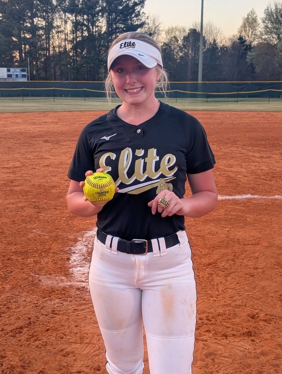 addison_w20's tweet photo. Had a great first tournament with my travel team including having my first homerun of the season. Can’t wait for what’s to come! Let’s get it! https://t.co/uSgc3yJYwd