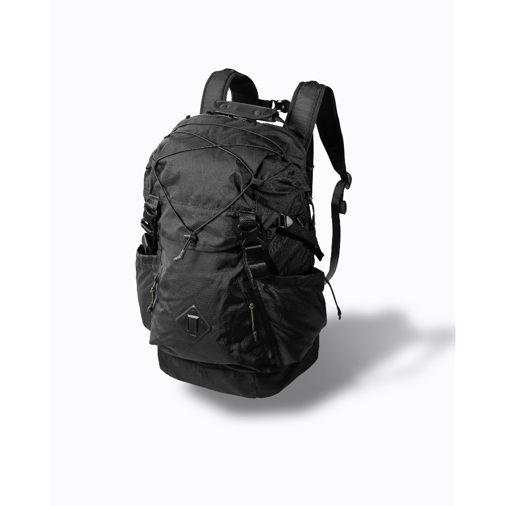gibranosaurus's tweet photo. Dibawa komuter, oke. Diajak ke alam, ayok. Jadi daily driver, nyaman. Dipake main outdoor, cocok. Brand lokal. Build Material Premium. Desain ciamik. Fitur Seabrek. Laptop 16inch masuk &amp; WATER RESISTANT. Bener2 serbaguna

Ini review 1 tahun make ransel Aspen dari Packett Packers https://t.co/WEOsHejorA