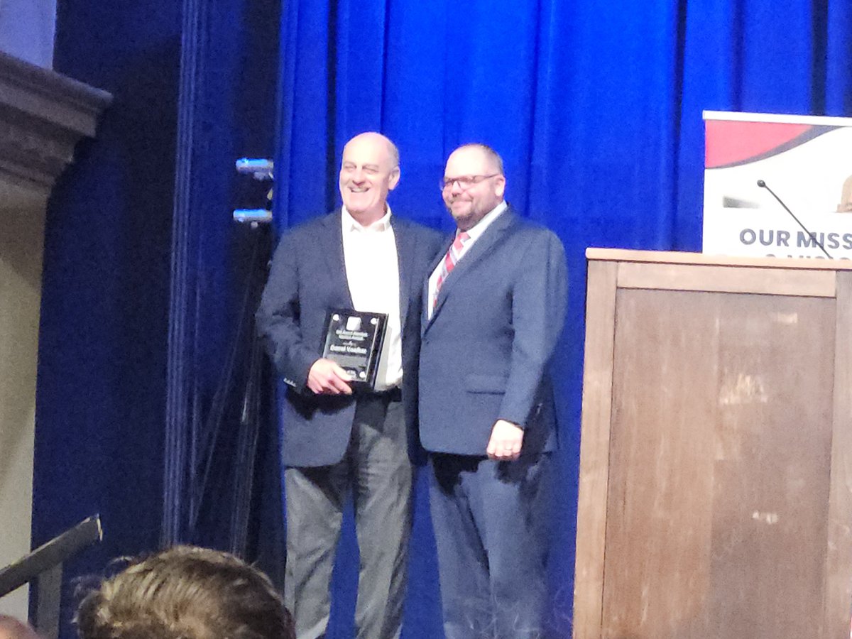 Lisa Brones Huber tweet media