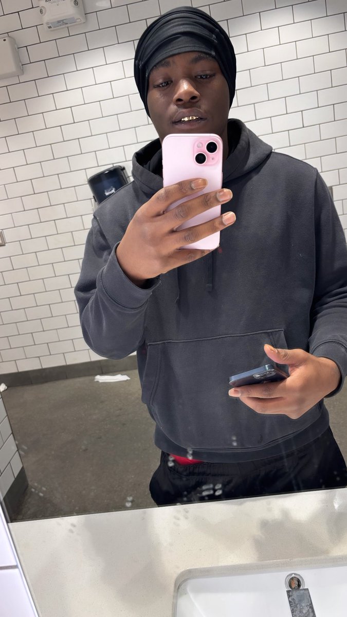 menacedee2's tweet photo. Just to show my face on here #dallasplug #dfwplug #dallas https://t.co/9Ae9mFS987
