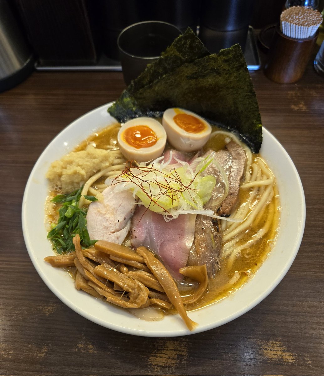 99_drive's tweet photo. らーめんONE
濃厚らーめん生姜
らーめんONE https://t.co/852MFqnlJK