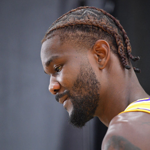 Ayton is killing me with his rim Frazier braids  #Lakers
