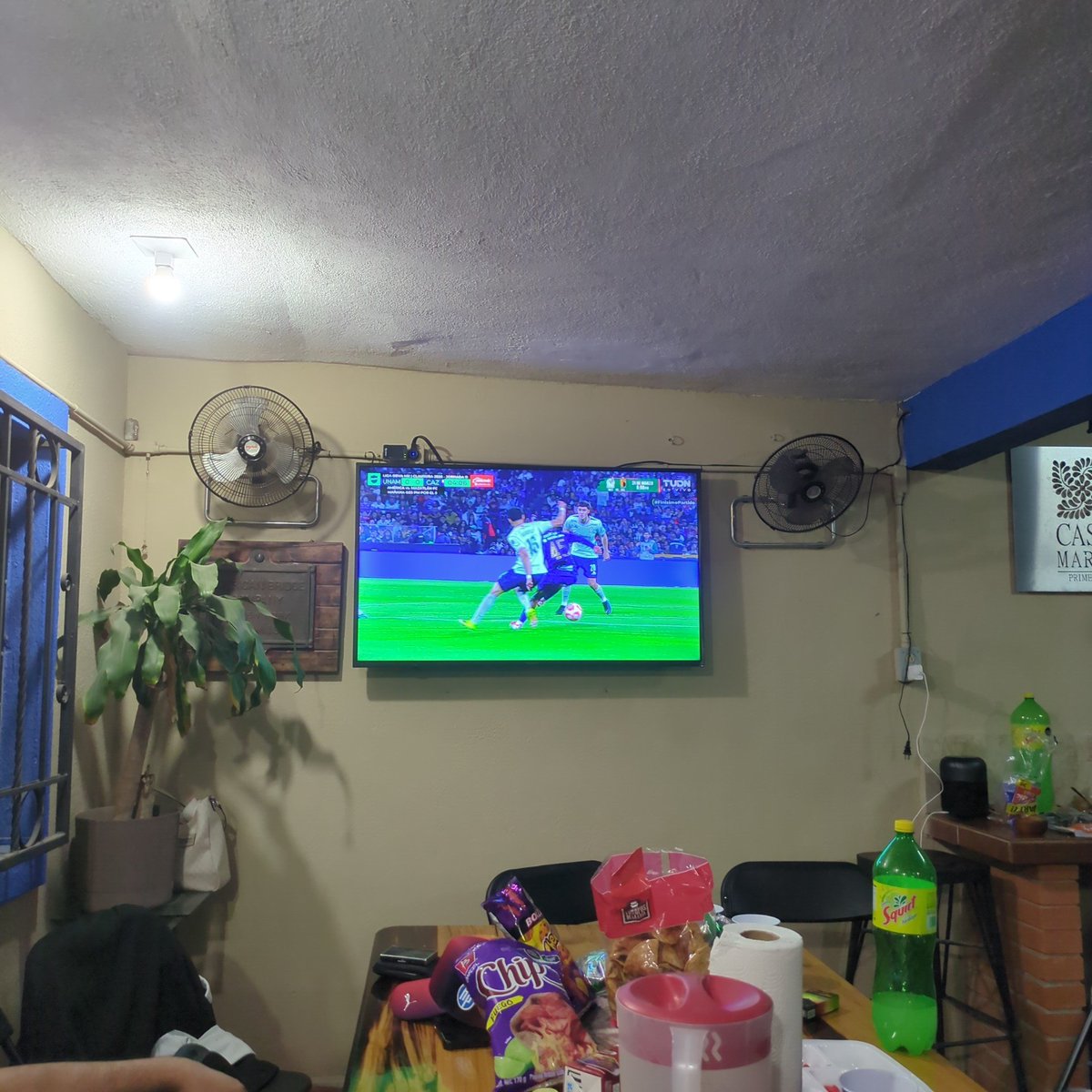Crpepeyo's tweet photo. #FinisimoPartido

Saludos a Braulio qué cumple años pero aquí andamos apoyando a la máquina https://t.co/GRuqHTkXJn