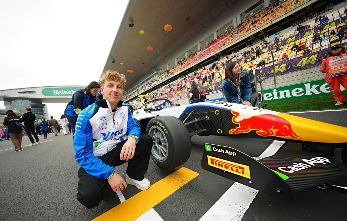omegaliam's tweet photo. #liamlawson is too just a #rafaelaferreira fanboy. same liam, same. #vcarb #f1a
📷 sona maleterova https://t.co/rGIDTqlPrP