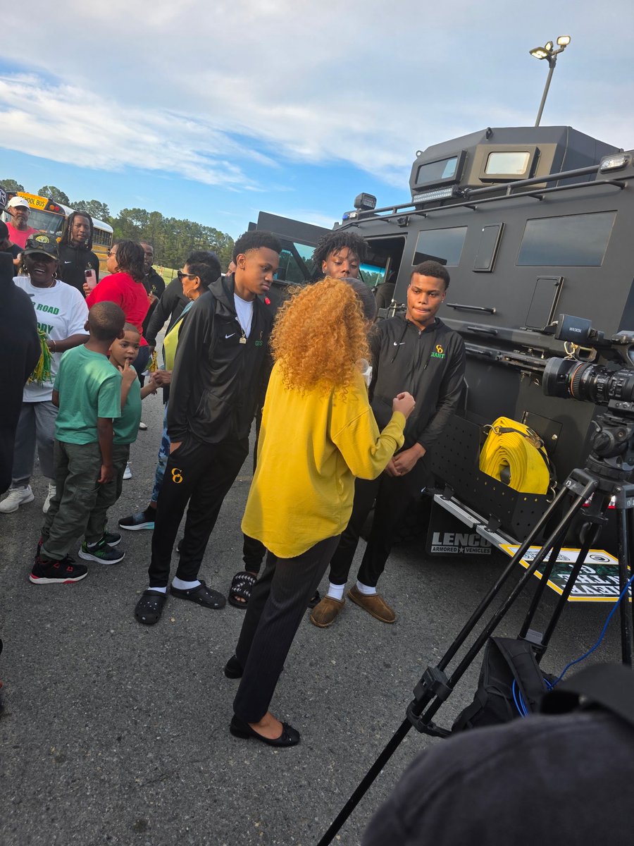 Larry Nichols tweet media