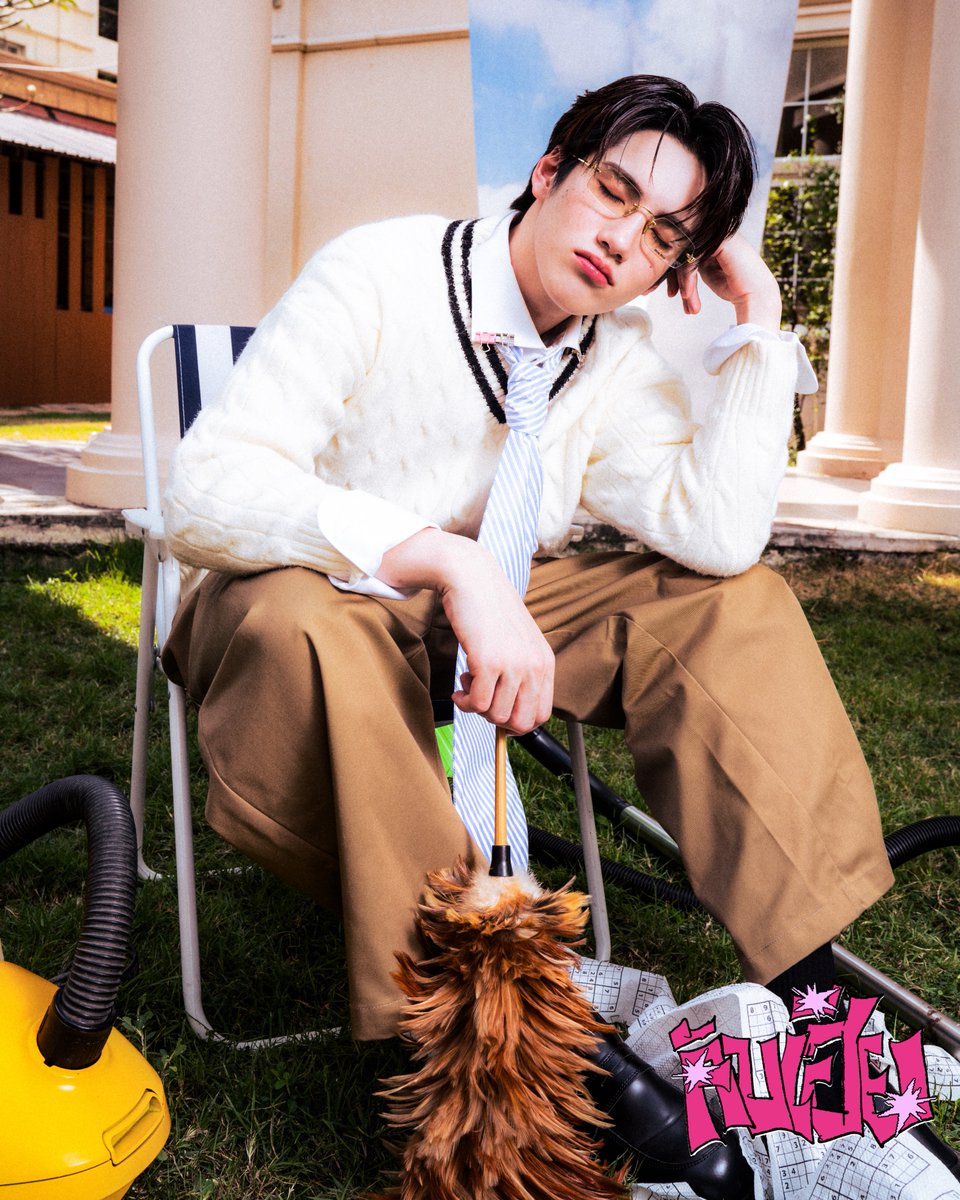 ‘คับเฮีย (KUB HERE)’
MUSIC VIDEO
RELEASE ON 18.03.2026
7PM (GMT+7)
YouTube: TADA LABELS

#BUS_คับเฮีย_รูปเดี่ยว
#PHUTATCHAI
#BUS_คับเฮีย
#BUSbecauseofyouishine
#SONRAYMUSIC